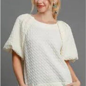 Umgee Textured Puff Sleeve Top, size large, NWT